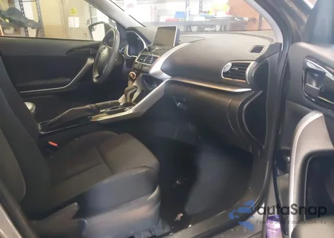 2019 Mitsubishi Eclipse Cross Sp z USA, uszkodzony, nr VIN JA4AT4AA9KZ030732